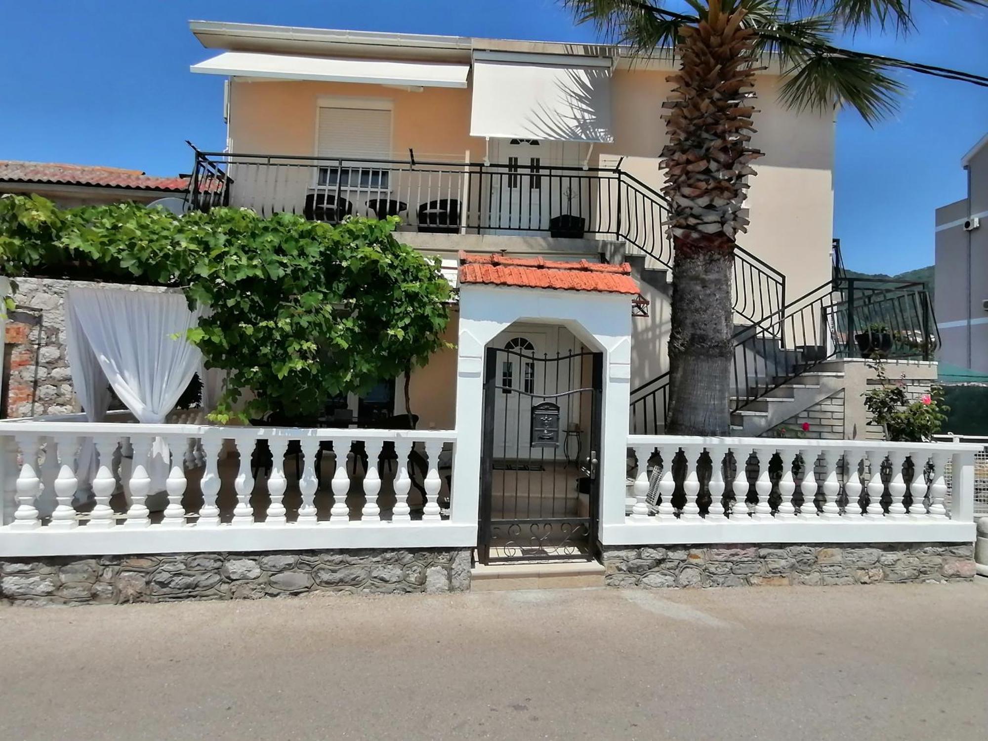 Apartment Casa Sul Mare Tivat Exterior foto